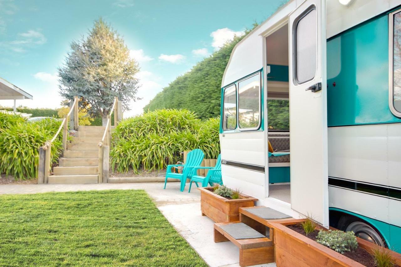 מלון אגם טאופו Mountviews Glamping- Retro Caravan Getaway מראה חיצוני תמונה